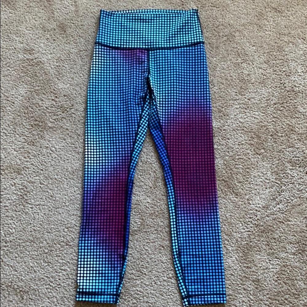 Lululemon colorful wonder under leggings